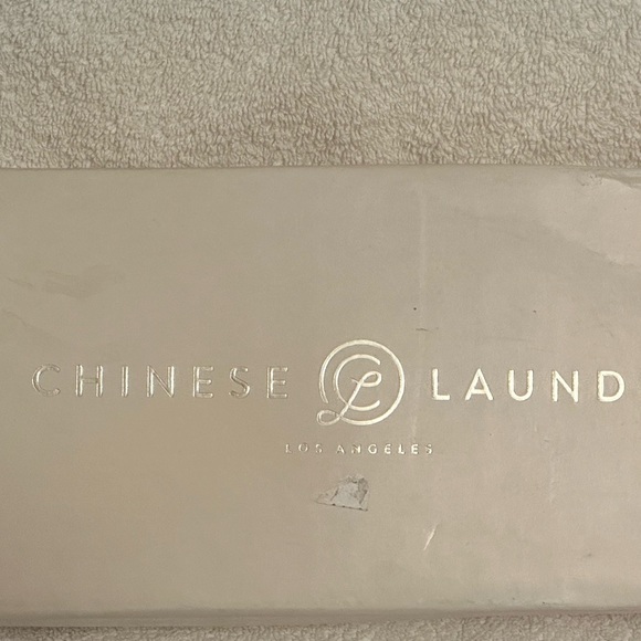 Women's Chinese Laundry Gemmy Slide
Sandal, Size 5.5 M - Black - Picture 4 of 14